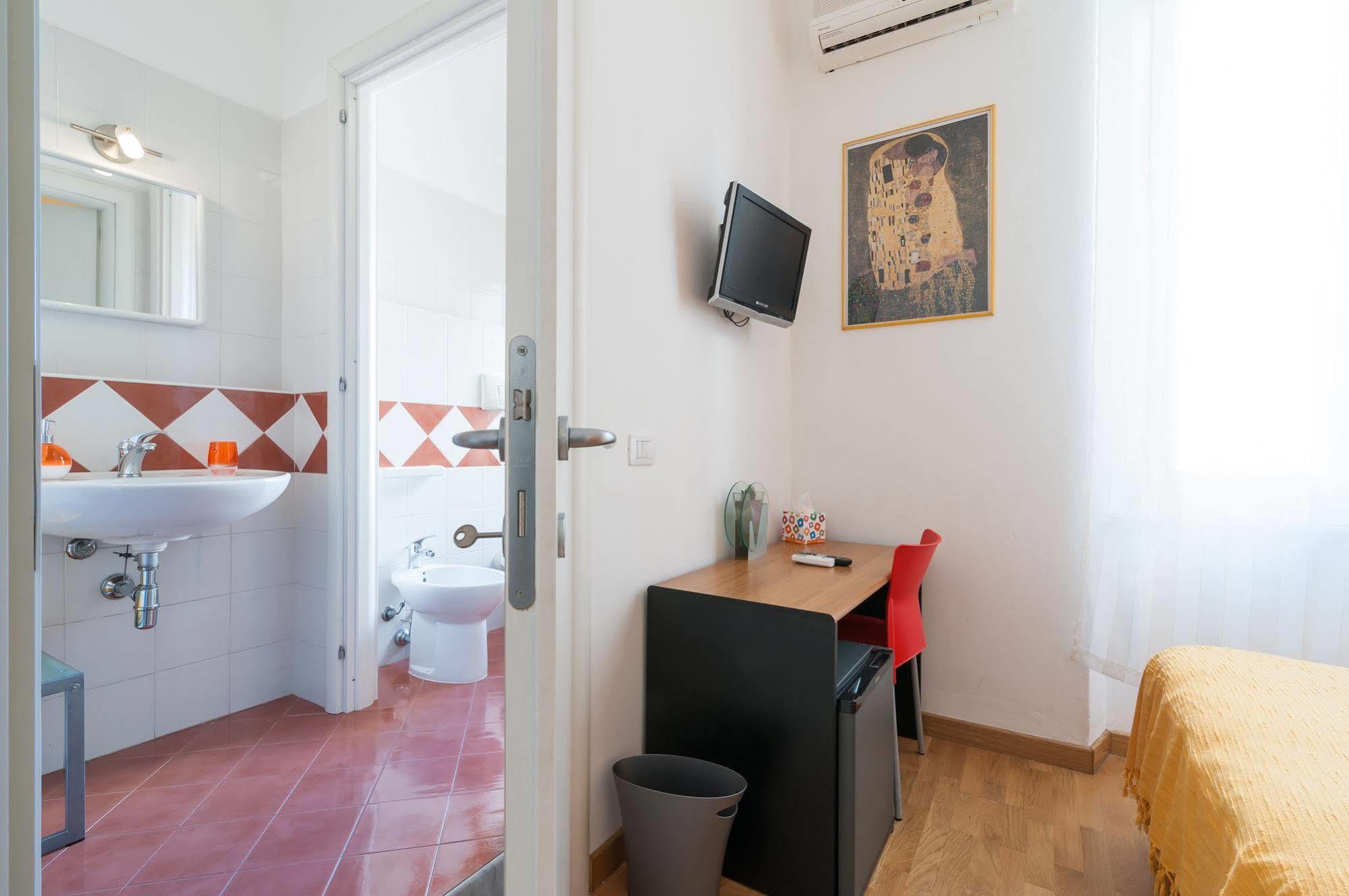 Affittacamere Art Rooms Cagliari Exterior photo